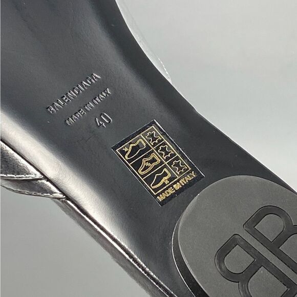 Balenciaga Cagole Metallic Leather Flat Sandals size 40 - Picture 14 of 14
